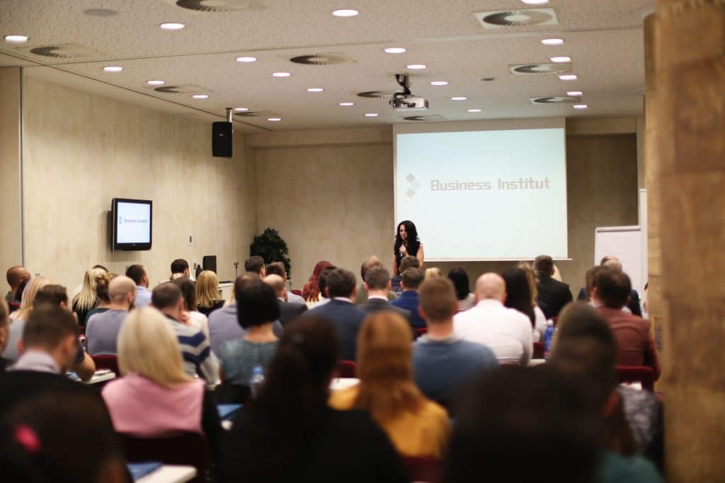 Business Institut zahájil 25. cyklus studia programů MBA, DBA, BBA a LLM - galerie