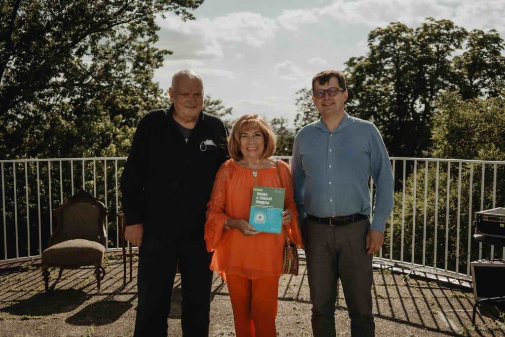 autori publikace Jitka Vysekalova Jiri Mikes a Jan Binar | Křest nové knihy IMAGE A FIREMNÍ IDENTITA pod záštitou lektorky doc. PhDr. Jitky Vysekalové, PhD.