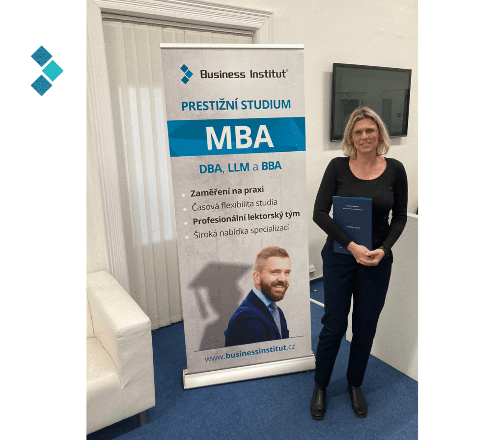 7 2 | Noví absolventi a držitelia titulov MBA a LLM