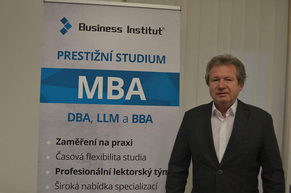 1 | O síle myšlenky s nejinteligentnějším Čechem a úspěšným absolventem Business Institutu, Karlem Kostkou